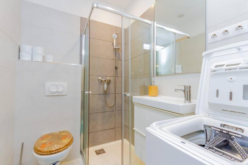 Cozy Nest By The Andrassy Avenue Apartman Budapest Kültér fotó